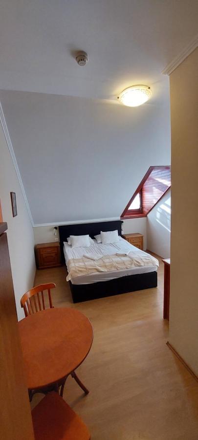 Forras Fogado Bed & Breakfast บุคเซค ภายนอก รูปภาพ