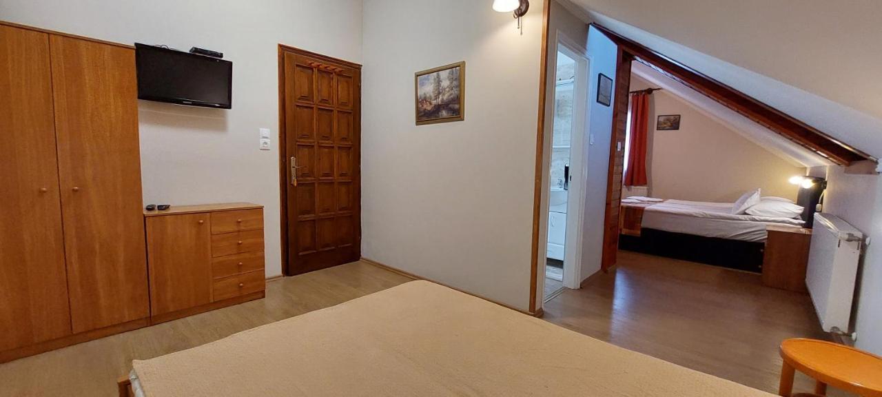 Forras Fogado Bed & Breakfast บุคเซค ภายนอก รูปภาพ