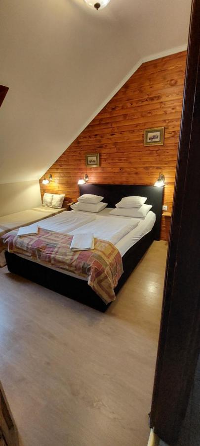 Forras Fogado Bed & Breakfast บุคเซค ภายนอก รูปภาพ